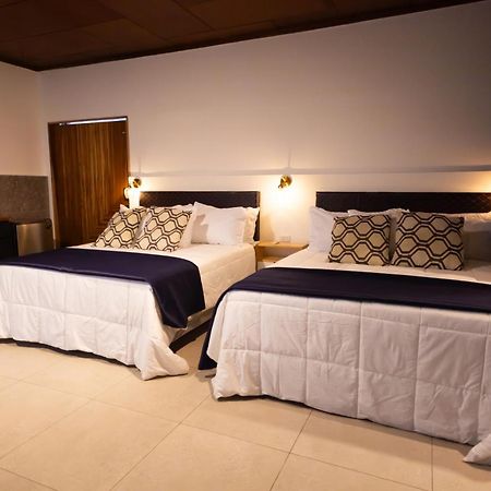 Via Porto Hotel ซานซัลวาดอร์ ภายนอก รูปภาพ