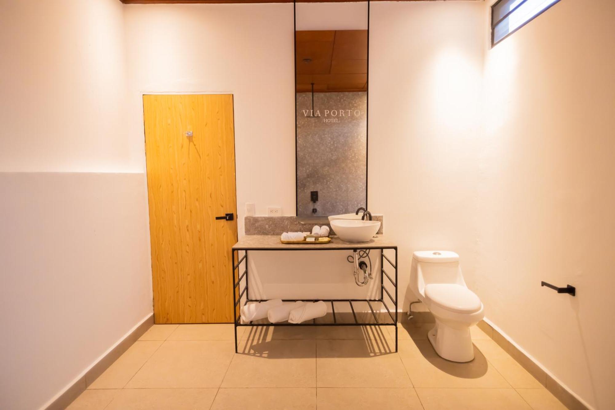 Via Porto Hotel ซานซัลวาดอร์ ภายนอก รูปภาพ